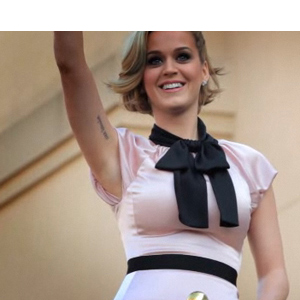 Digital Signage Powers Katy Perry’s Perfume Campaign 