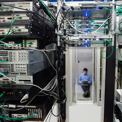 When Should Enterprises Replace Servers?