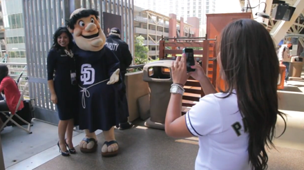 San Diego Padres fans smartphone San Diego Padres fans smartphone